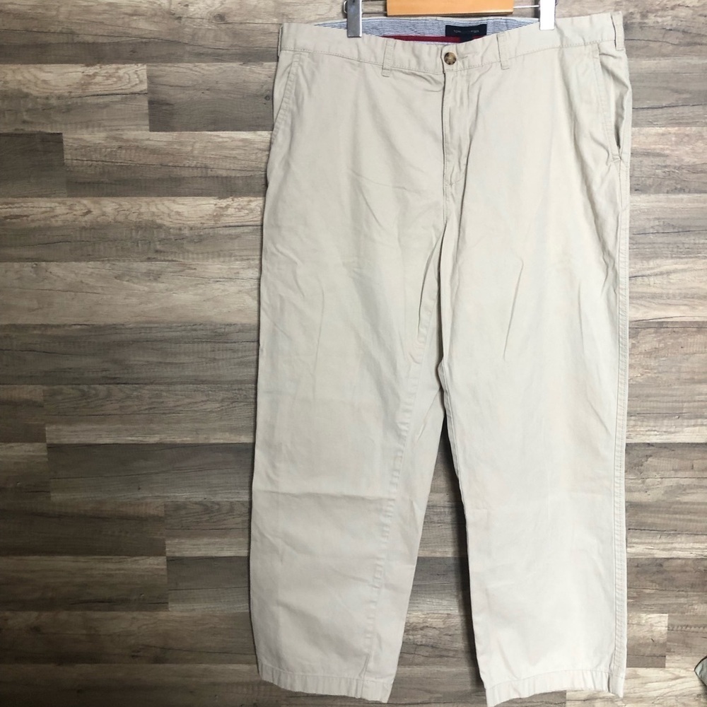 Tommy Hilfiger Cotton Chino Regular Fit Straight Leg Pants Size 40”
